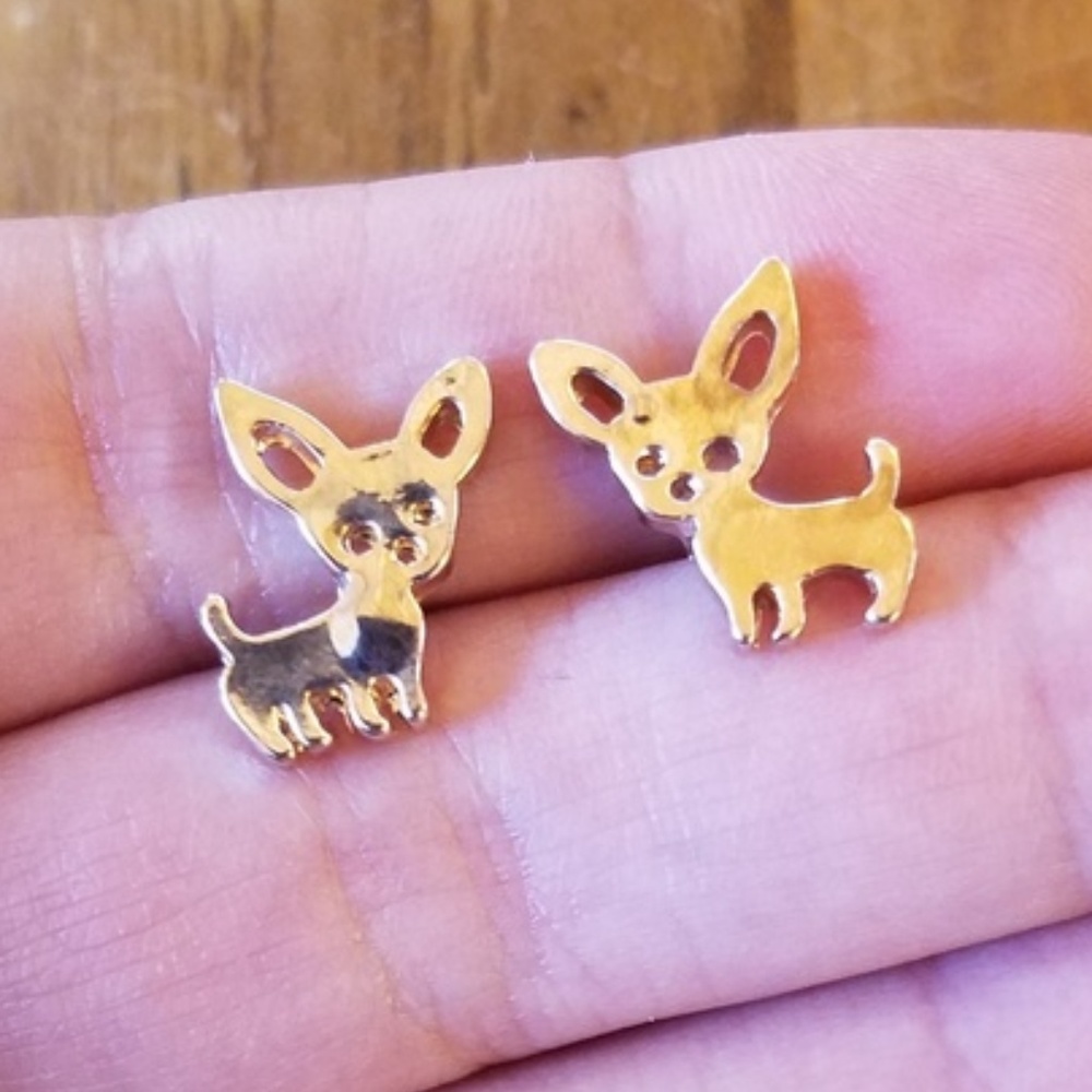 NWOT Adorable Rose Gold Chihuahua Dog Studs - Picture 2 of 6